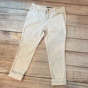 Bandolino White Denim Slim Crop- size 6 petite